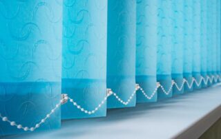 jaki-material-wybrac-na-zaslony