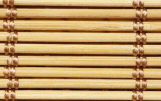 zaluzje-drewniane-czy-bambusowe