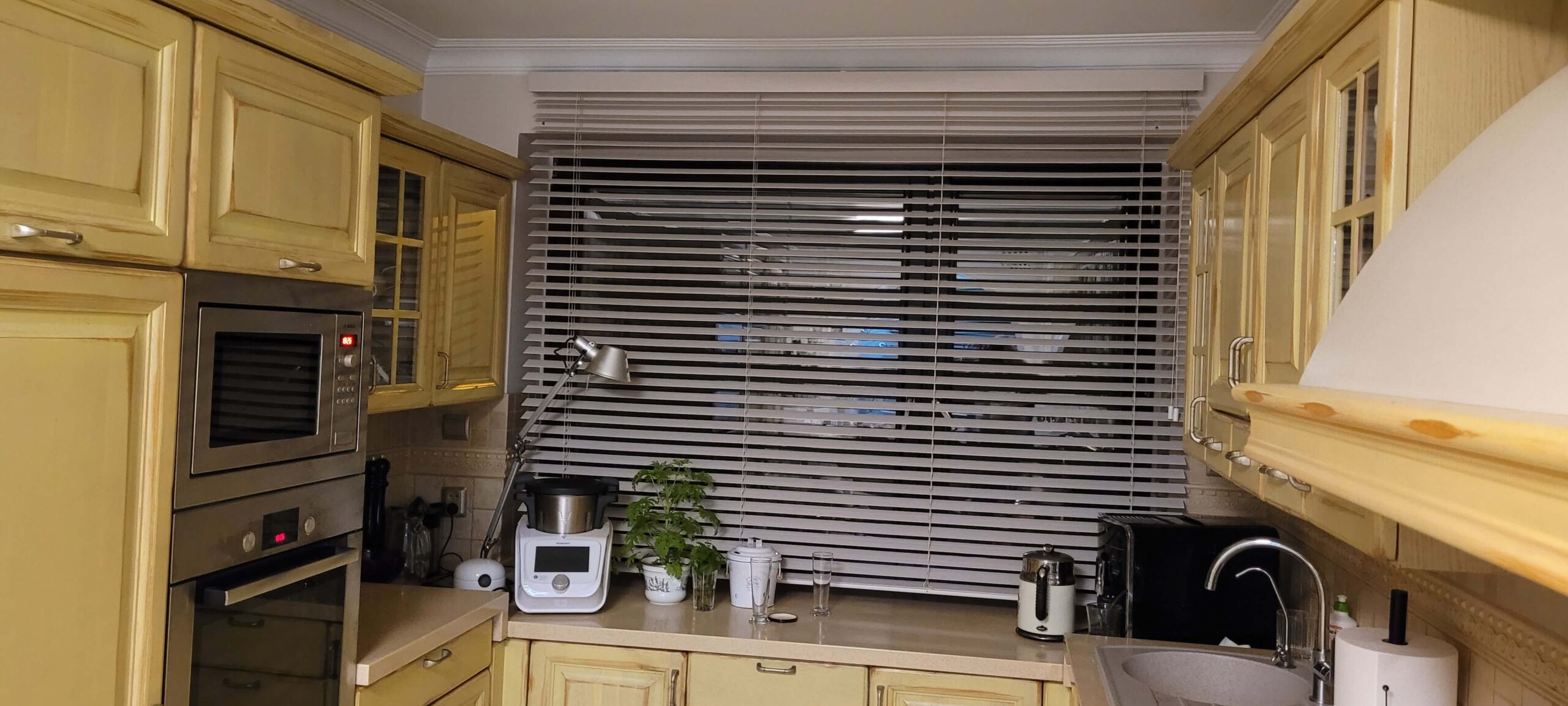 zaluzje-drewniane-poznan-grasen-realizacje-11