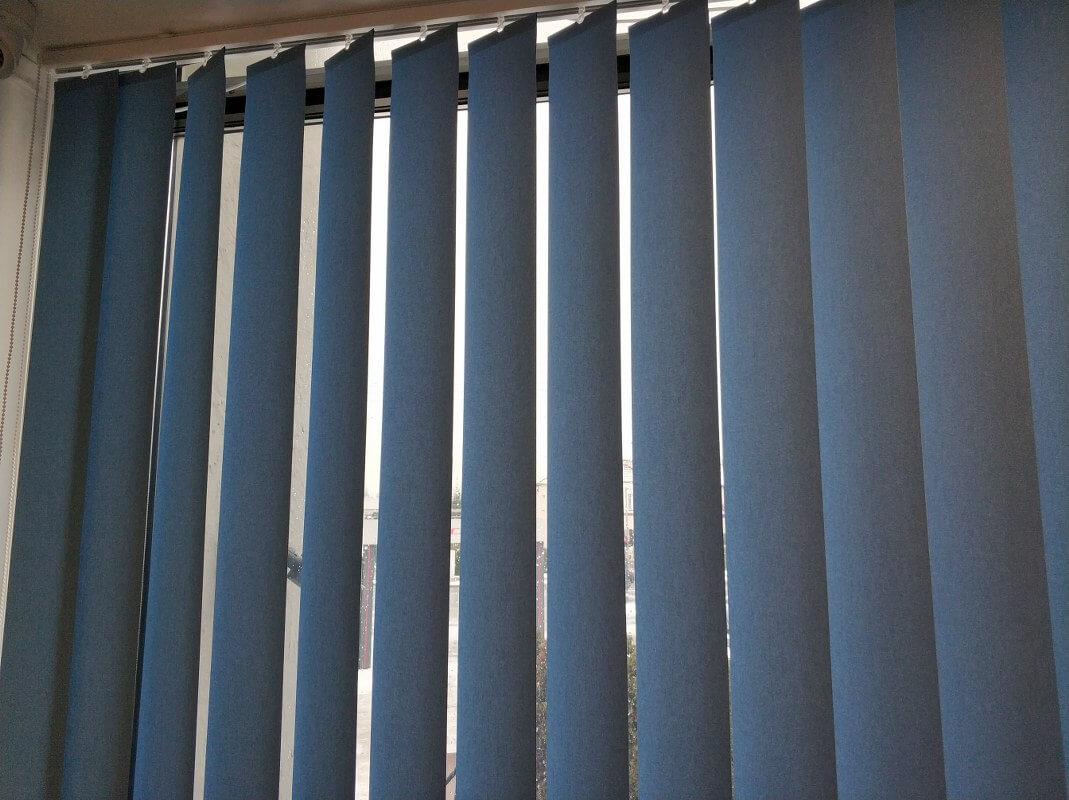 zaluzje-pionowe-verticale-poznan-grasen-realizacje-01